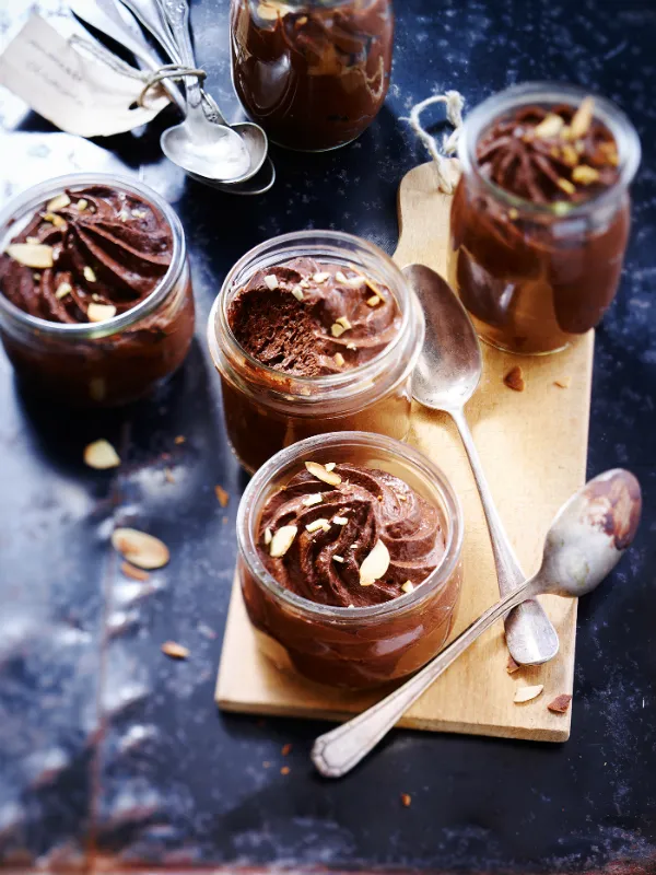 Mousse au chocolat et aux amandes