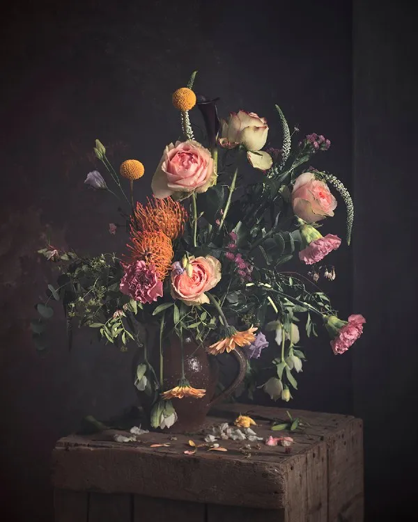 Nature morte fleurs fanées