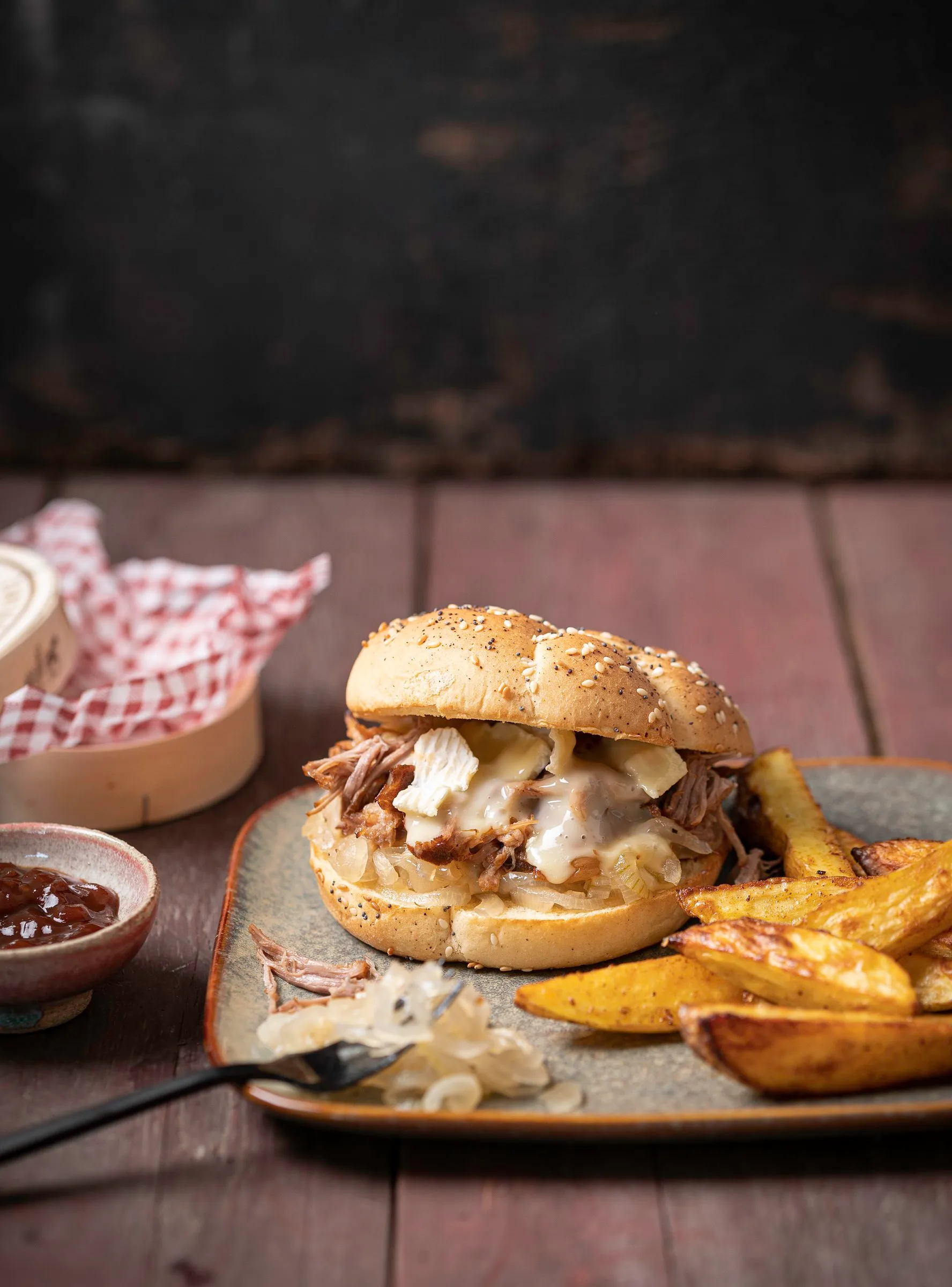 Burger camembert, Normands en cuisine