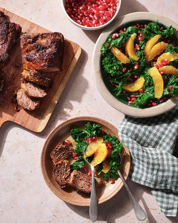 Travers de boeuf, salade de chou kale grenade et orange, Bigard