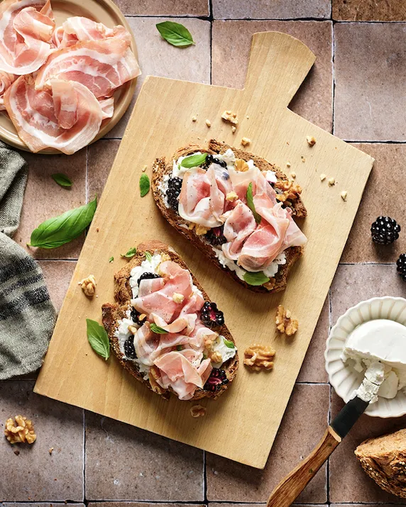 Tartines de pancetta aux mûres, Montagne Noire